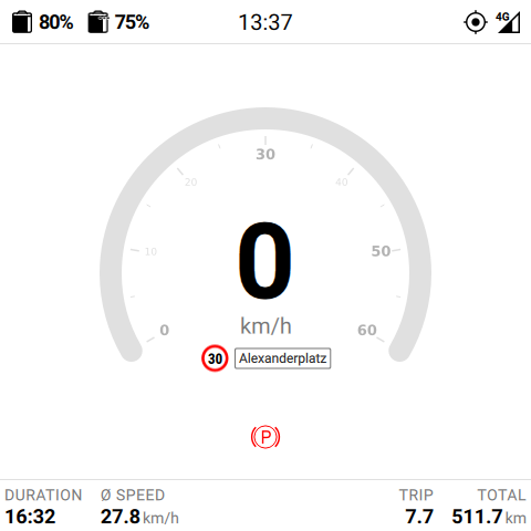 Cluster-Bildschirm direkt nach dem Boot, mit dem (P)-Symbol unter dem Tachometer